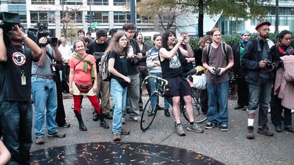 Partial view of the crowd gathered at Murrow Park for the demonstration.