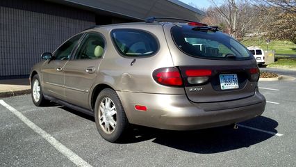 After we took care of the Soul's sale, my father and I went over to motor vehicles so that he could get some tag work done on another car while the dealership got the Soul ready to go.  While he did that, I got some final photos of my previous car, a 2004 Mercury Sable.  It was a good car for the time, but it had started to develop a lot of issues, which told me that it was time to get a new car.