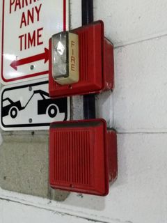 A surprise in the parking garage: double Edwards Integrity! I wasn't sure exactly what was going on here. I don't know if this was a double horn, or if the bottom one was a speaker and the top was a horn/strobe and using only the strobe. I have no idea.