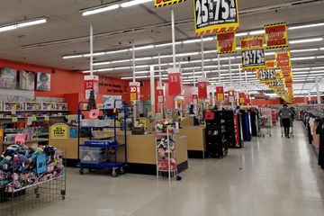 On January 22, we paid a final visit to the Kmart store off of Sargent Road in Chillum, Maryland. This store was housed in a former Memco building.