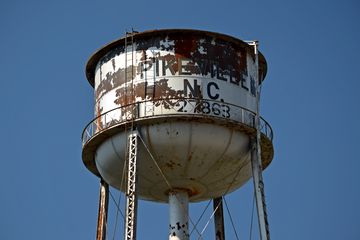 A conventional photo of the water tower, taken with my DSLR.