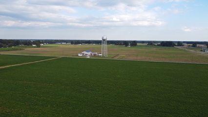 I attempted to visit the other water tower visible in the distance in some of the earlier shots, but unfortunately, I couldn't get close enough before I went out of range.  This was about as well as I could do before losing signal.