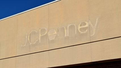 Labelscars on the former JCPenney building.  This store closed in 2020 as part of the company's bankruptcy that year.  At the time of our visit, part of the store was being used for Spirit Halloween.