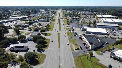 US 17 Business in New Bern.  US 17 was a rare case of a familiar route number in North Carolina, as 17 runs through the southwestern part of the DC area as well.