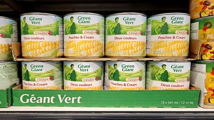 Canadian packaging for Green Giant, which becomes Géant Vert in French.  Also note that the label indicates that the products are grown and packaged in Canada.