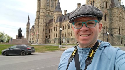 Selfies with the Parliament buildings.