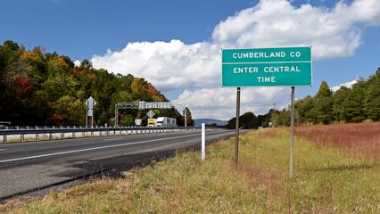 The boundary between Eastern Time and Central Time in this area follows the border between Roane County and Cumberland County.