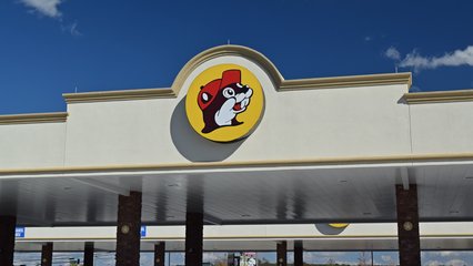 Fueling area at Buc-ee's.