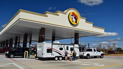 Fueling area at Buc-ee's.