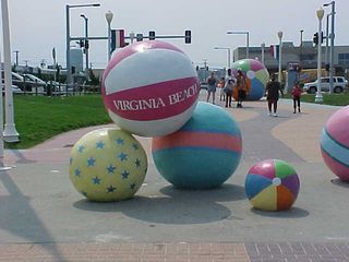 As Virginia Beach is a tourist city (at least in this part), they have some very touristy things around. This is one of them. Large beach balls as a sculpture.