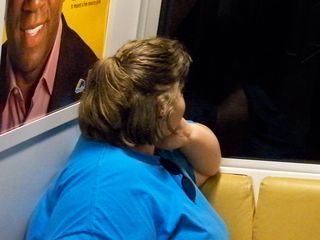 Katie checks out the view from the railfan window on Alstom 6129, on the way to Rosslyn.