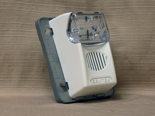 Gentex GEC24-75WW, back plate with horn/strobe attached