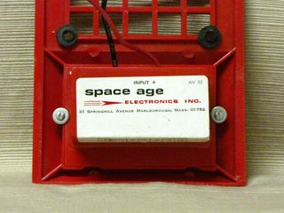 Space Age AV32, label