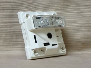 Wheelock NS-24110W, cover removed