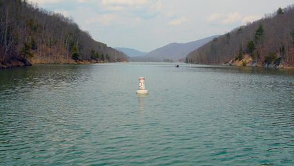 And this is Lake Moomaw! Absolutely beautiful, with mountains on either side of the lake.