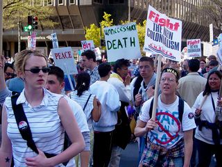 At the end of the protest route, the crowd of protesters marching was still quite thick, as they spread their message throughout the land.