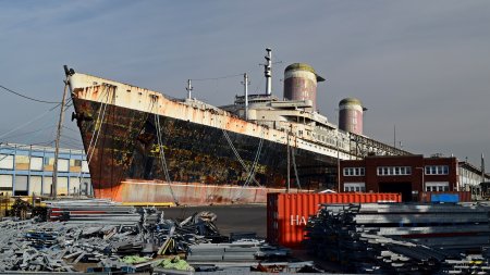 The SS United States, viewed from Columbus Avenue