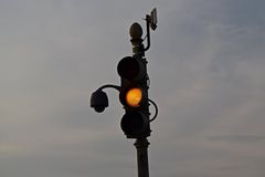 Traffic signal on 7th Street SW in Washington DC, at the intersection with a large pedestrian path on the National Mall.