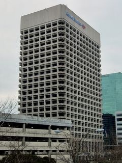 Just like in Richmond, there's a Bank of America Building, and the two do bear a bit of a resemblance. However, in Norfolk, the windows are sunken into the building somewhat, instead of at the edge of the building. Additionally, if you look carefully at the top of this building, you can see the outline of "SOVRAN" etched in the building wall, left over from when it was called Sovran Center, after Sovran Bank, a predecessor company to Bank of America.